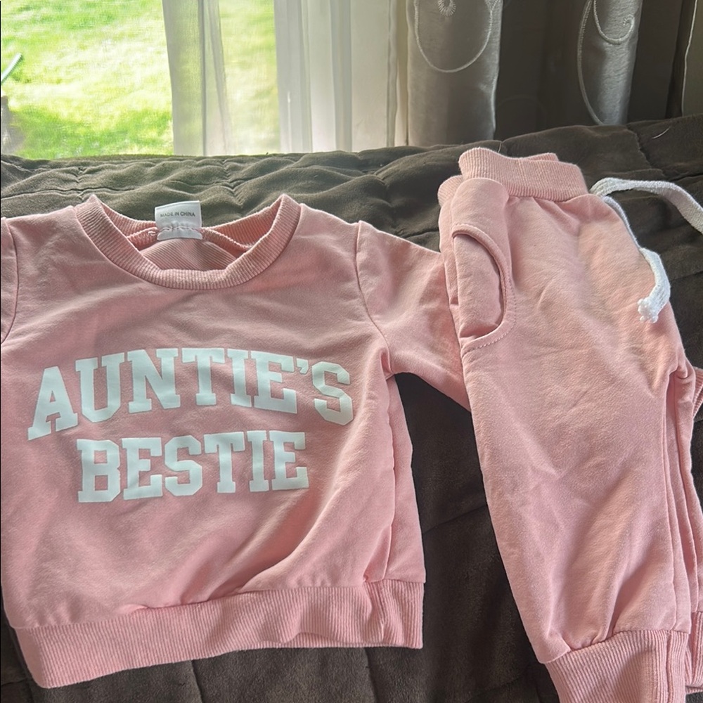 Pink 'Auntie's Bestie' Toddler Outfit